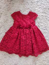 Червоне плаття для дівчинки
