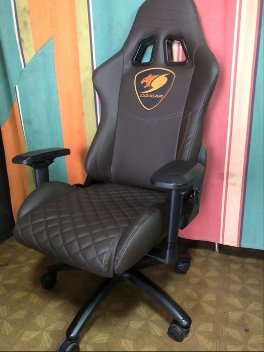 Перетяжка Ремонт Реставрація М'якої мебелі та офісних крісел