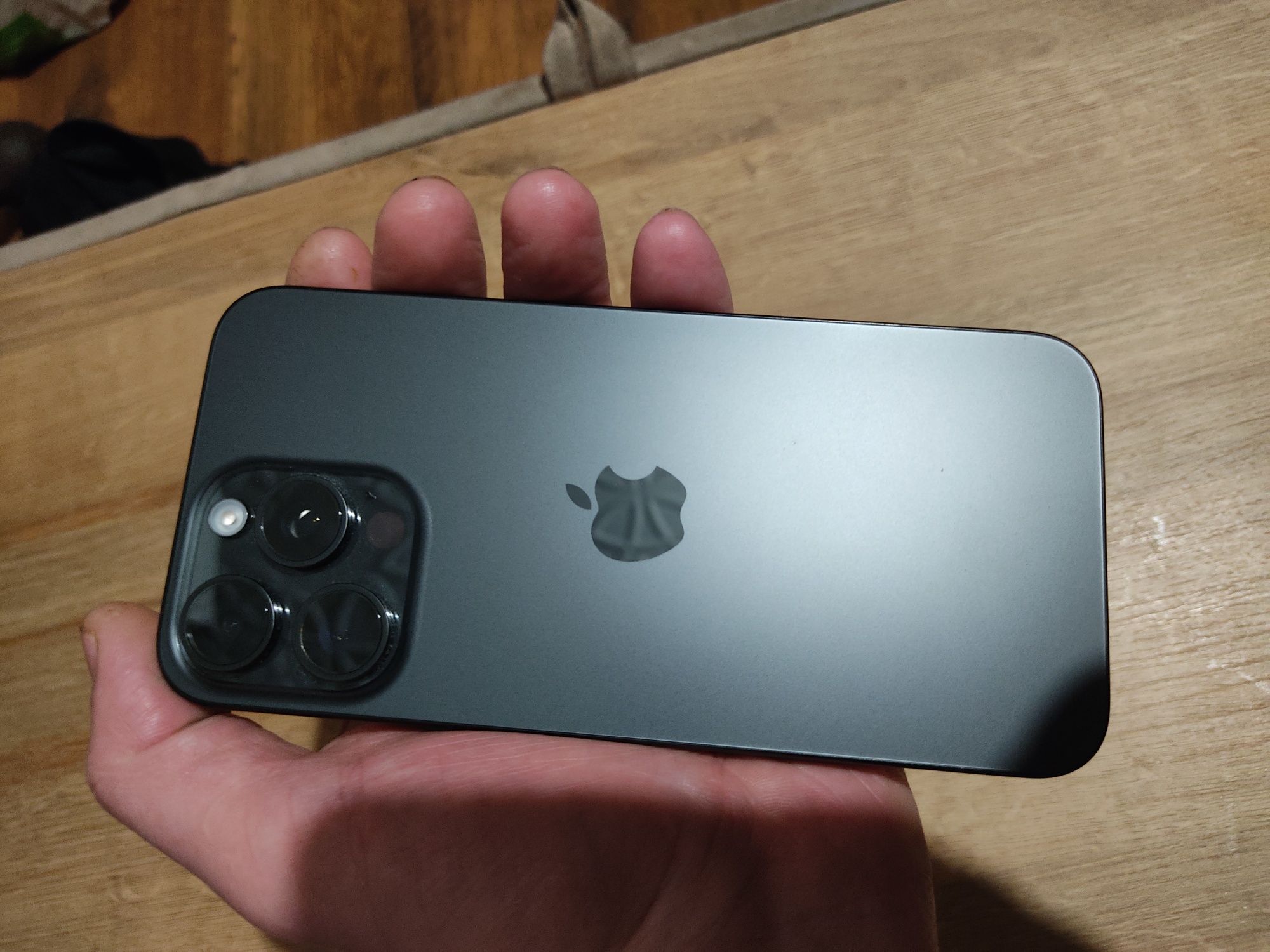Iphone 15 pro max 256 з слотом під сім карту