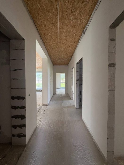 р Американкана на березі озера