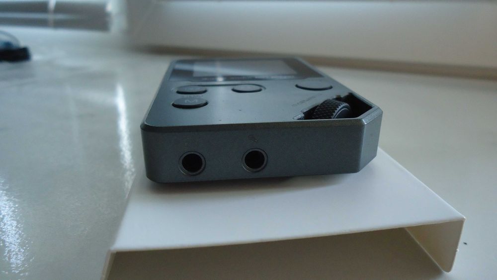 C5 8GB Lossless (FLAC) Bluetooth Music Player