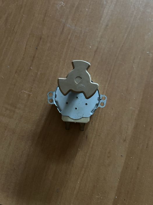 Двигун підона мікроволновки