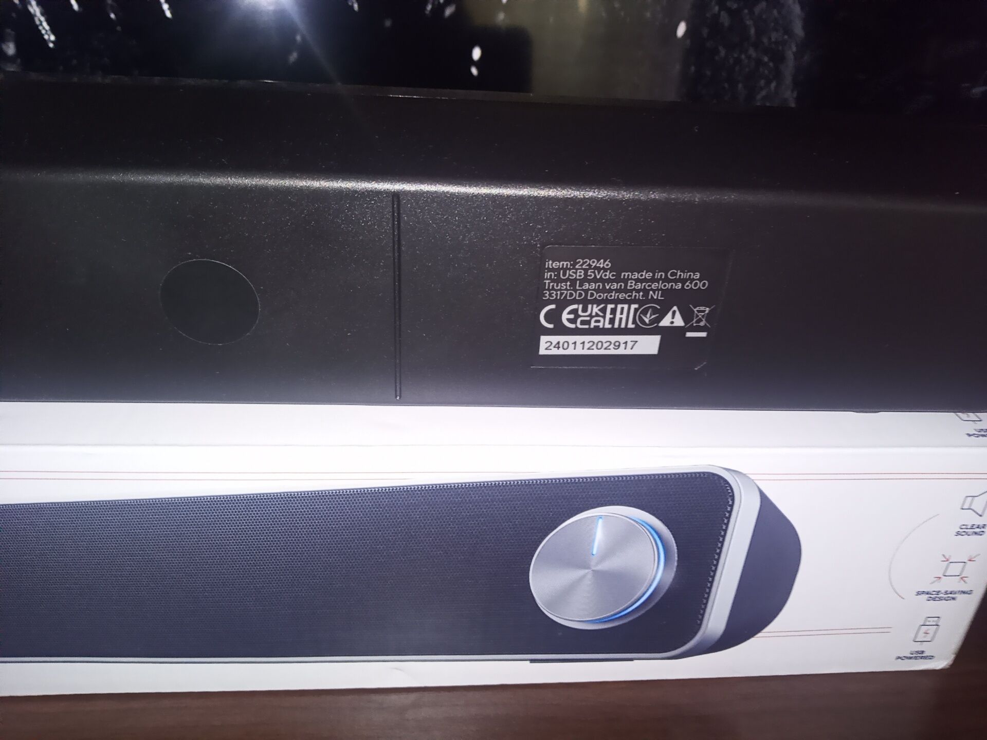 Soundbar Trust Arys.