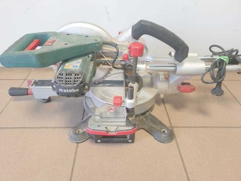 Piła ukośnica Metabo 1350 W 216 mm