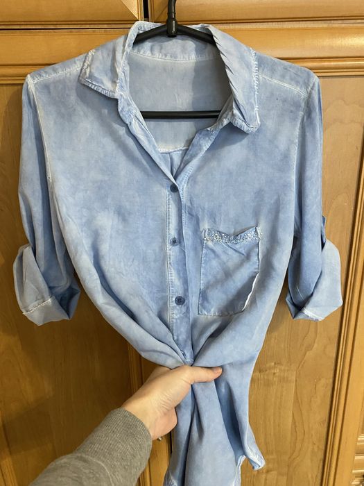 Włoska koszula bluzka a’la dżinsowa 95% bawełna podwijane rękawy M