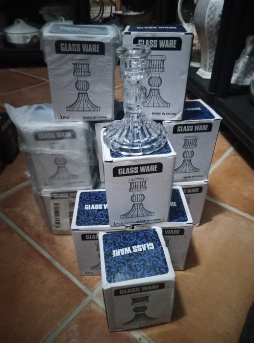 Castiçais de vidro para vela única (novos)