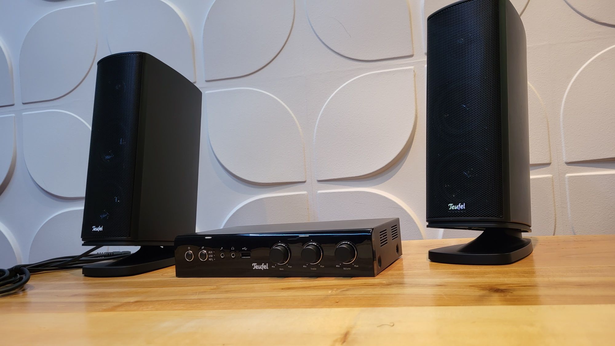 Teufel cb 200 цап підсилювач з колонками