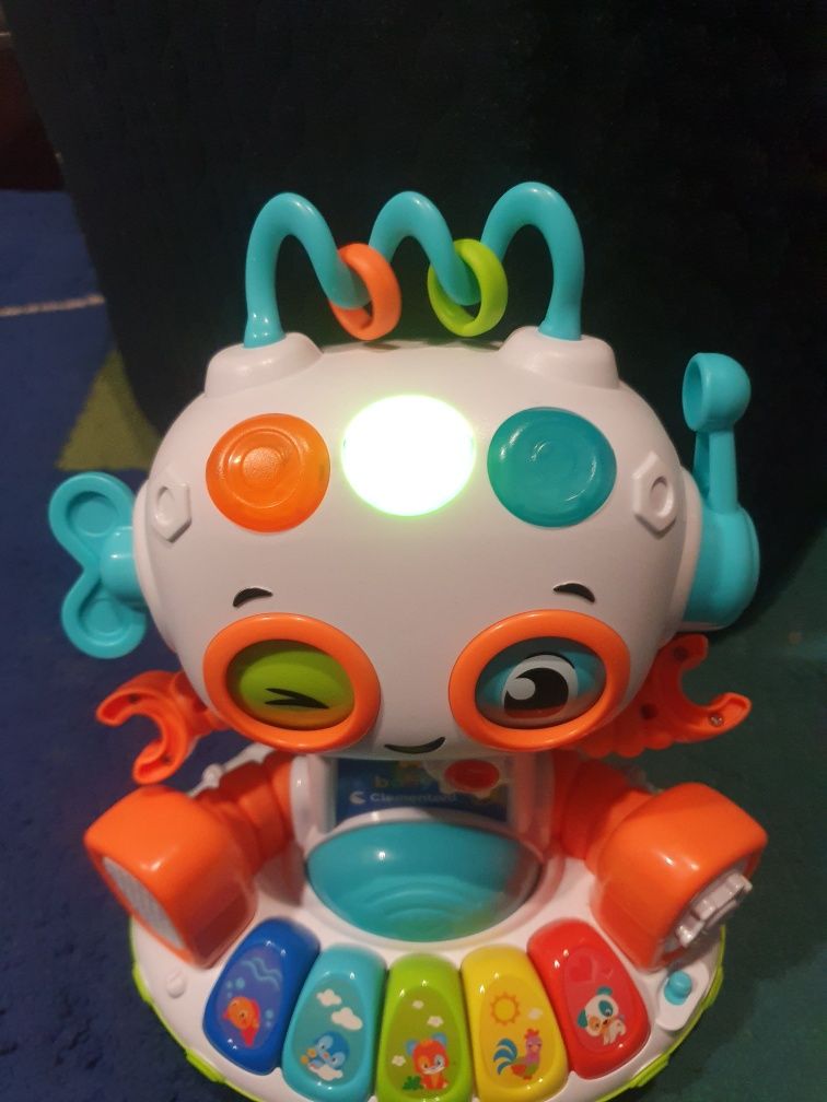 Clementoni, baby interaktywny robot bobo