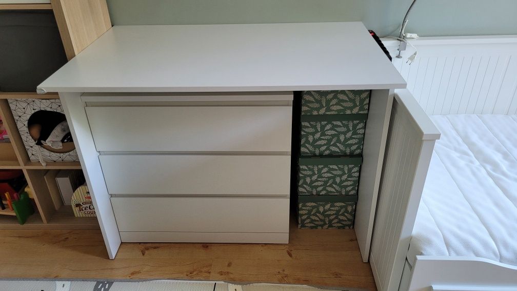 Ikea Malm z nadstawką na przewijak