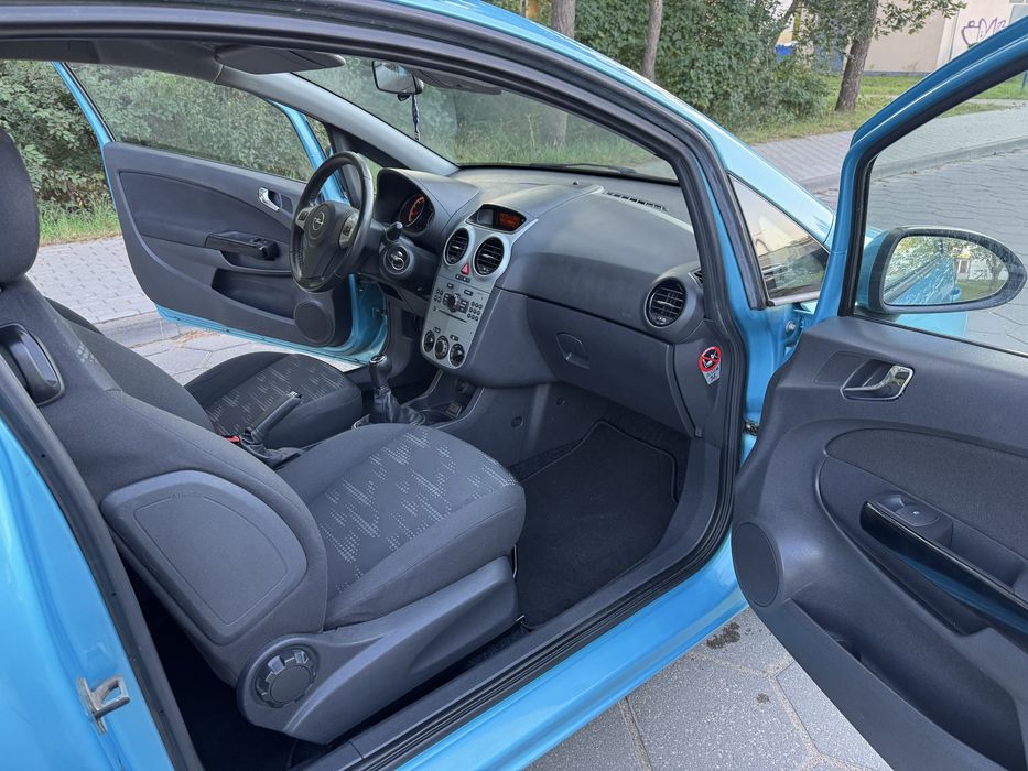 Opel Corsa D LIFT 1.4 16v Klima  Alu  Opłacony! Model 2012