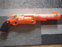 Pistolet na pianki Fortnite