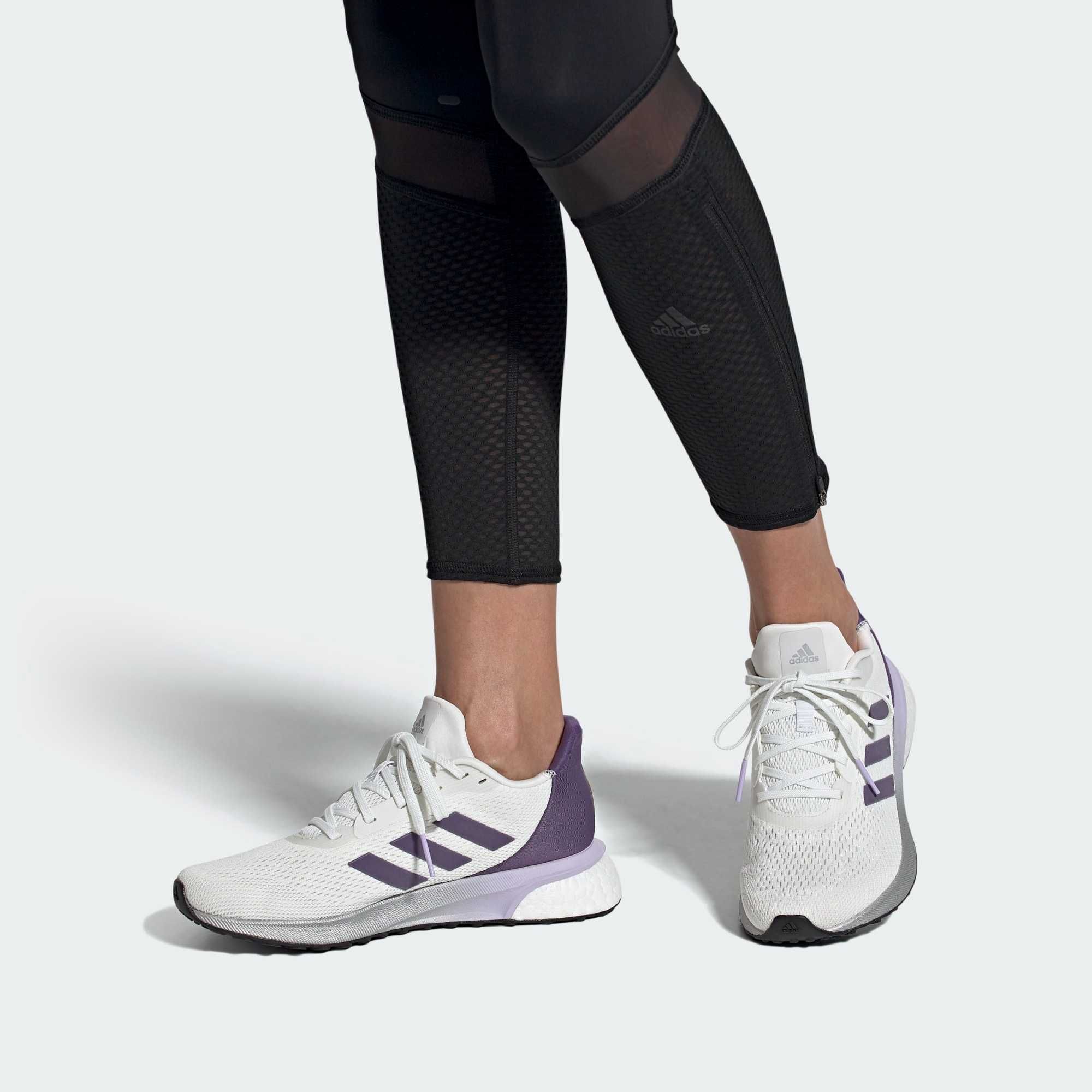 Жіночі кросівки Адідас для бігу, спорту, на кожен день ASTRARUN eh1529