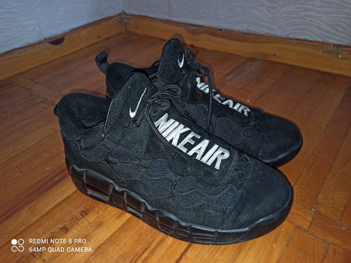 Кроссовки Nike оригинал чёрные 43 размер