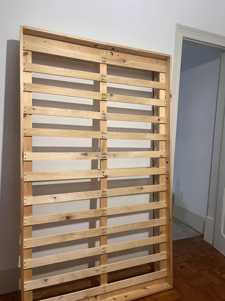 Cama casal de pinho macico 120x200