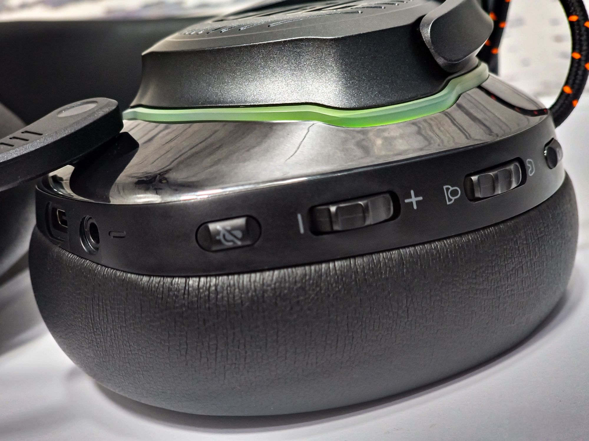Навушники JBL Quantum 800