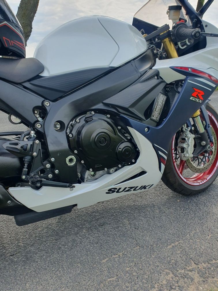 Suzuki GSX R 750