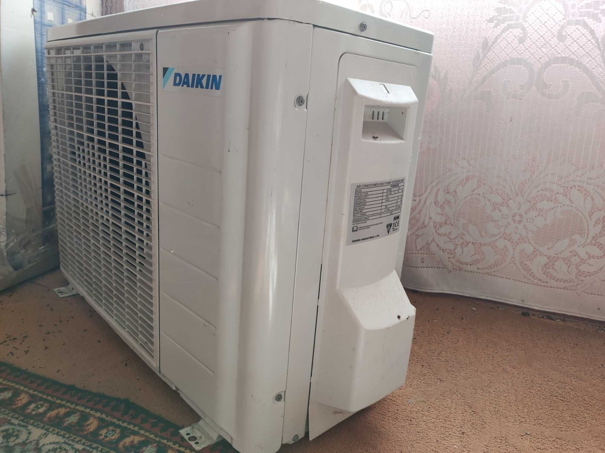 Зовнішній блок кондиціонера Daikin