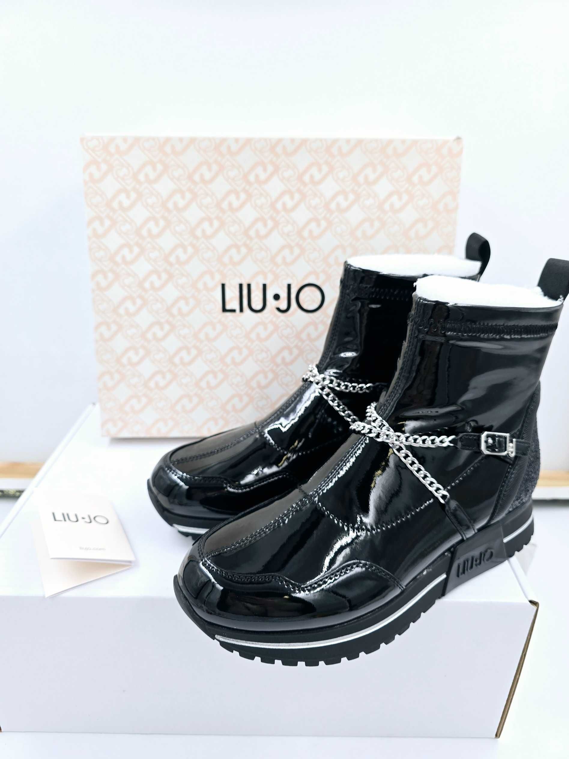Botki damskie  lakierowane na zamek Kiss 637  Liu  Jo R.38 LI81W