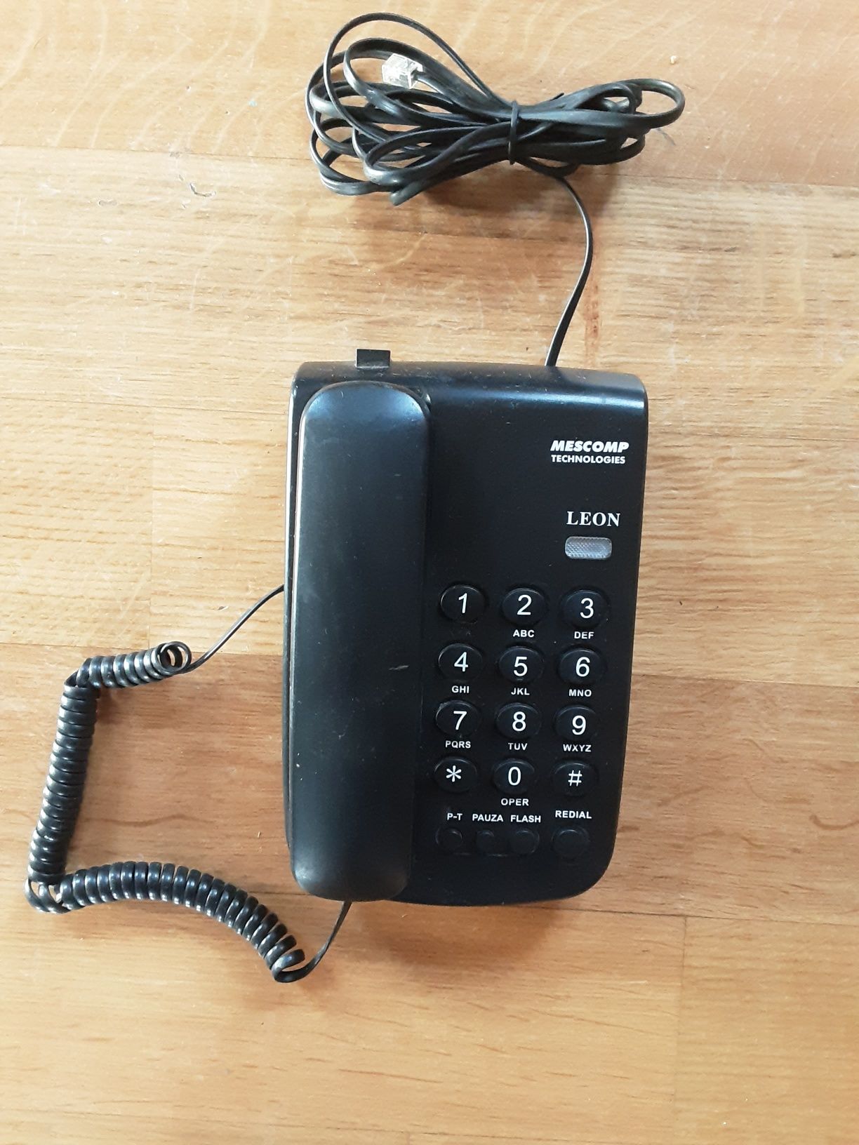 Telefon stacjonarny Leon