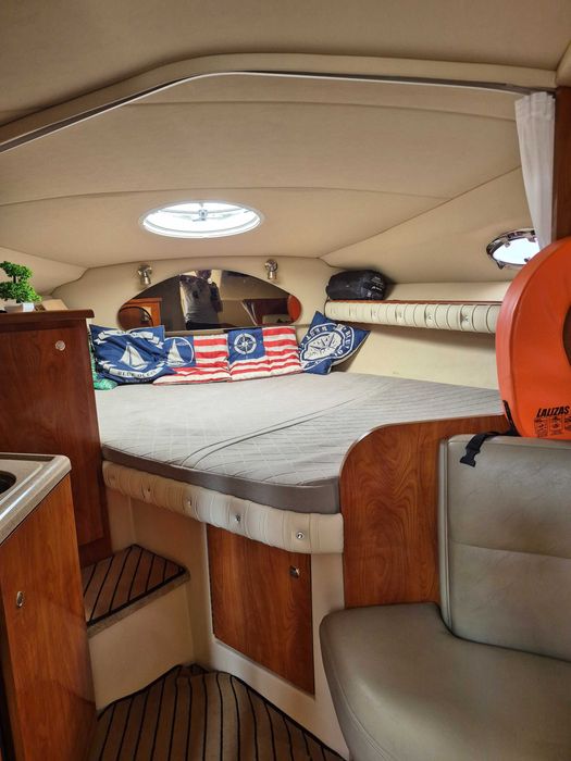 Sprzedam jacht motorowy Yacht Cruiser 280 cxi z 2006 r