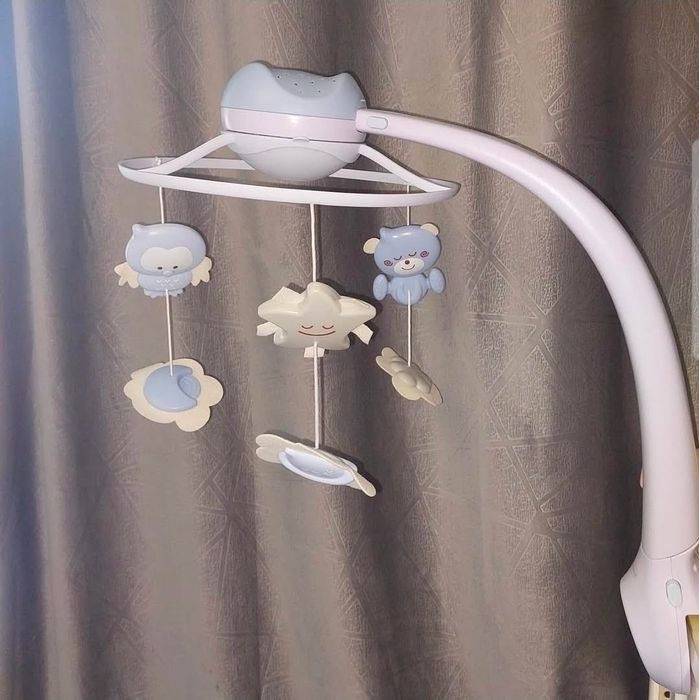 Мобіль музичний з проектором 3 в 1 INFANTINO