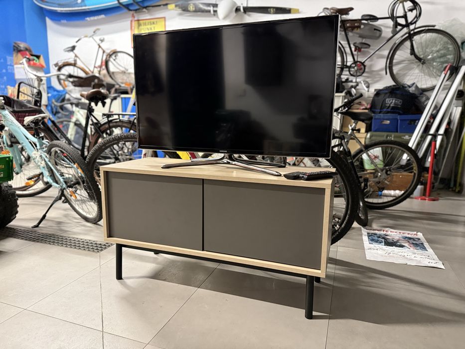 szafka pod telewizor do nowoczesnego wnetrza