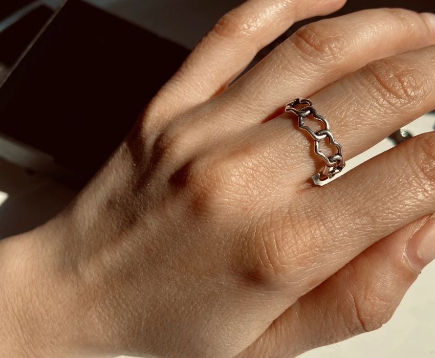 Жіноча каблучка кольцо