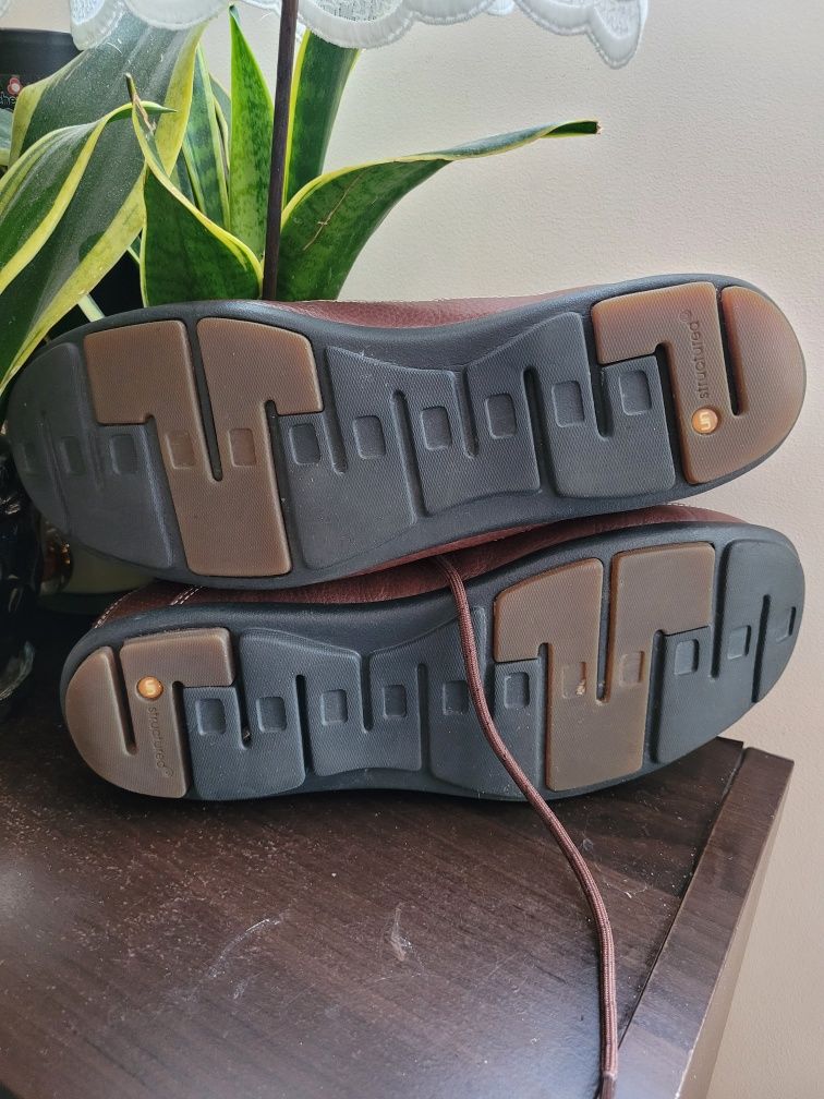 Clarks  skórzane 44.5