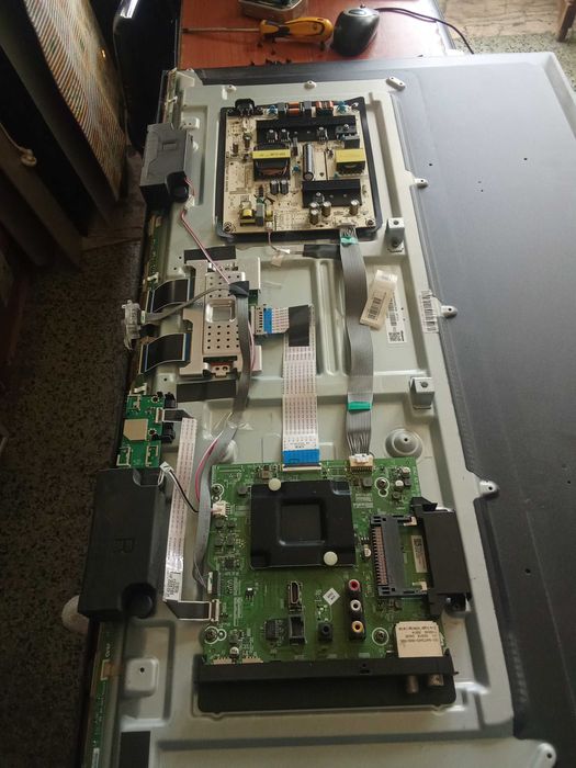 Fonte e mainboard TV Hisense 43 polegadas - Conjunto 04