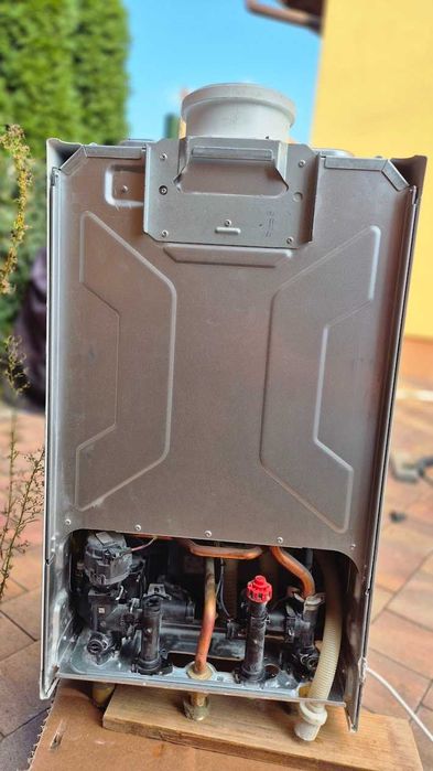 Kocioł gazowy kondens Buderus Logamax Plus GB122i-15TH Regulator RC100