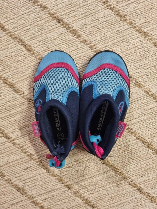 Buty do wody rozmiar 22