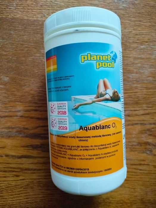 Granulat do dezynfekcji wody basenowej AQUABLANC O2 Planet Pool 1 kg