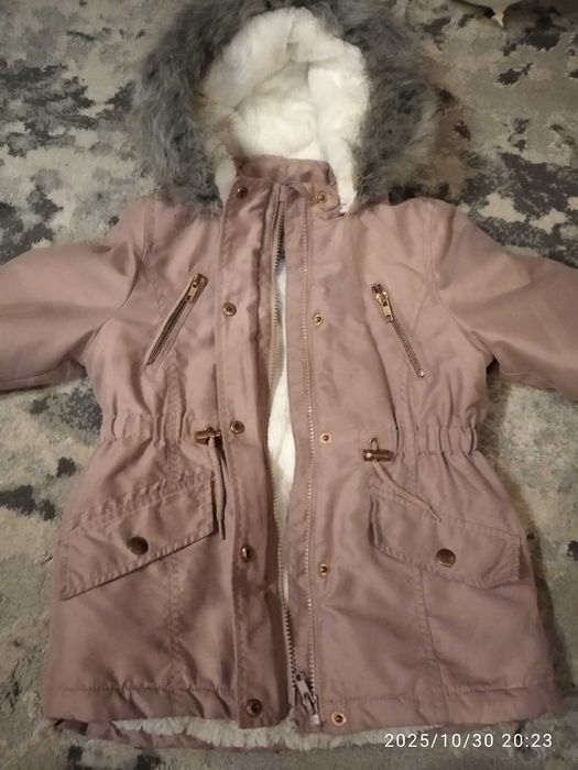 Парка для дівчинки 4-5 років