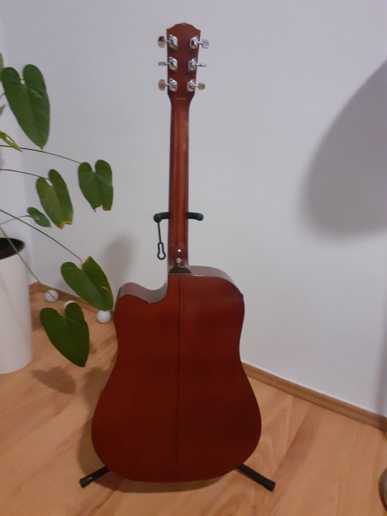 Gitara akustyczna Fender