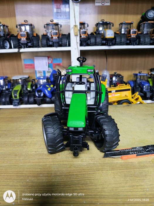 Traktor Deutz Fahr bruder