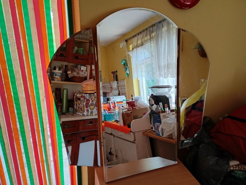 Toaletka komplet stolik lustro taboret