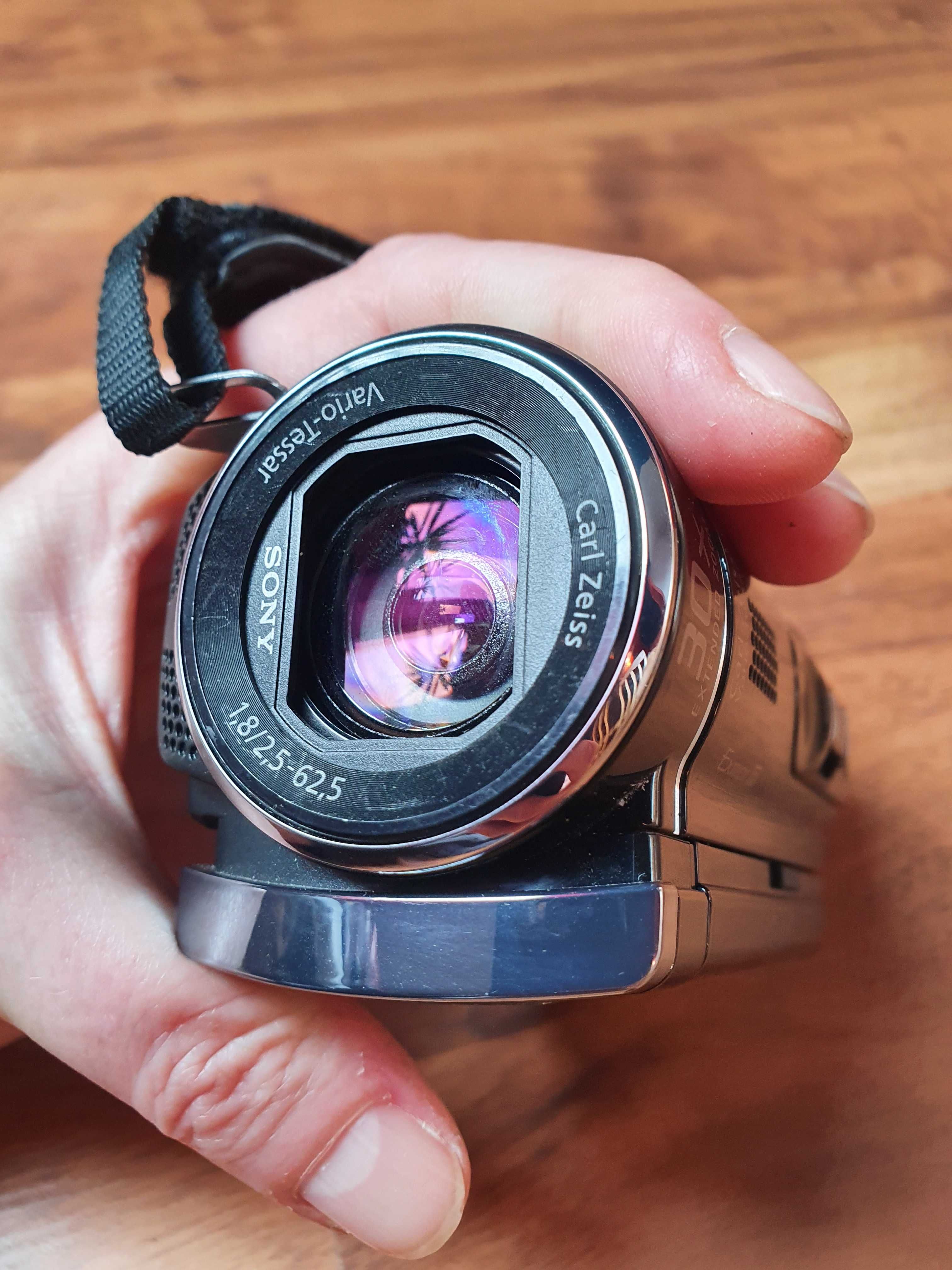 kamera cyfrowa z projektorem Sony Hdr-pj200e maleńka i doskonała