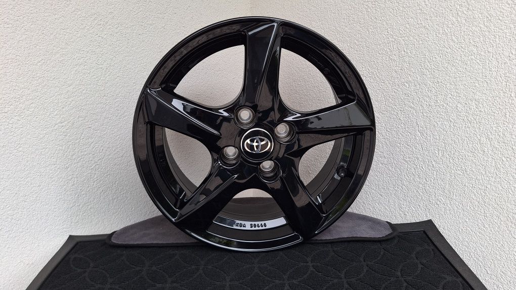 Nowe Alufelgi 4x100 R15 Toyota Yaris Suzuki Swift Czarny Połys