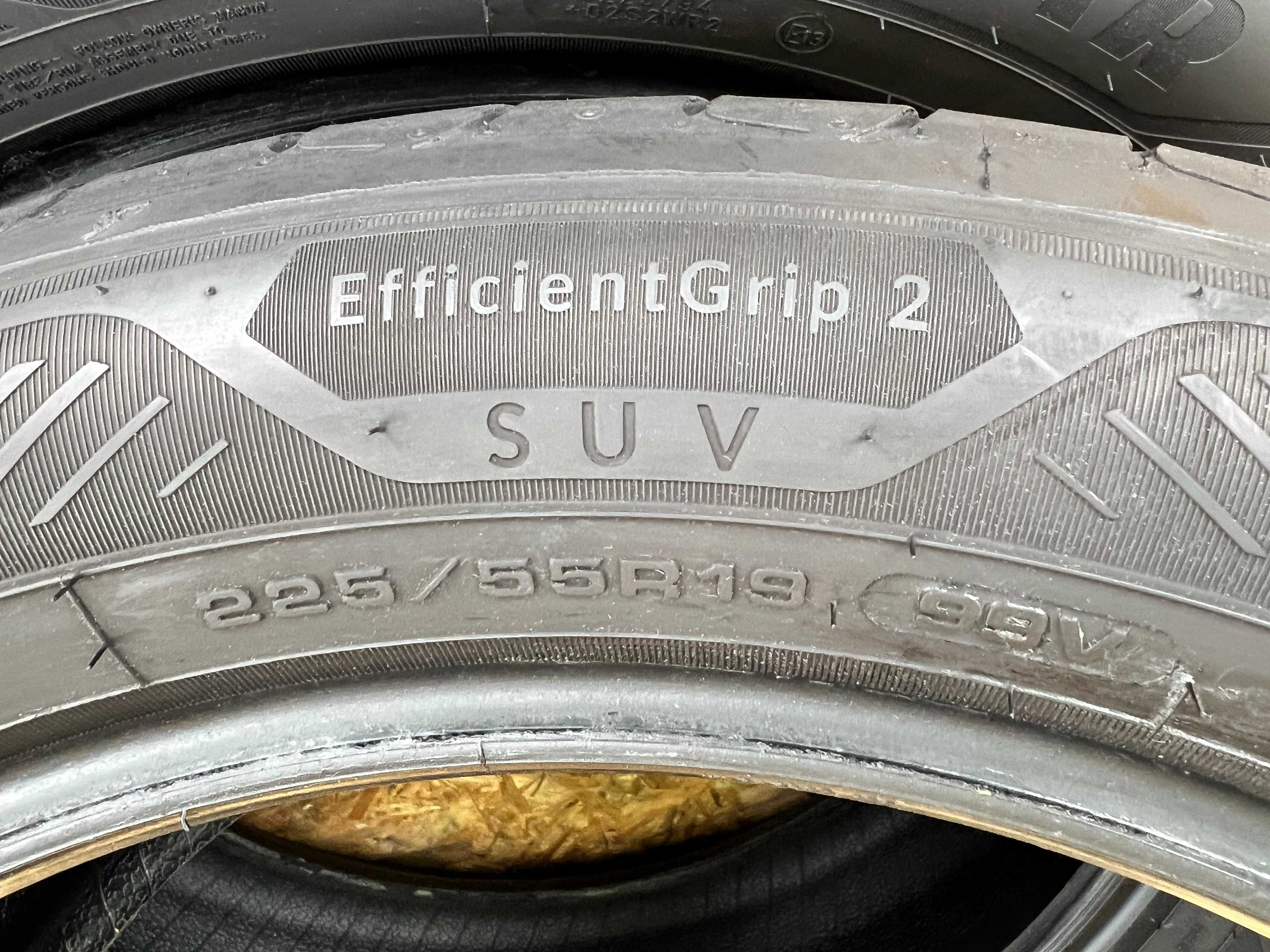 Goodyear Efficientgrip 2 SUV 225/55 R19 99V LATO PARA