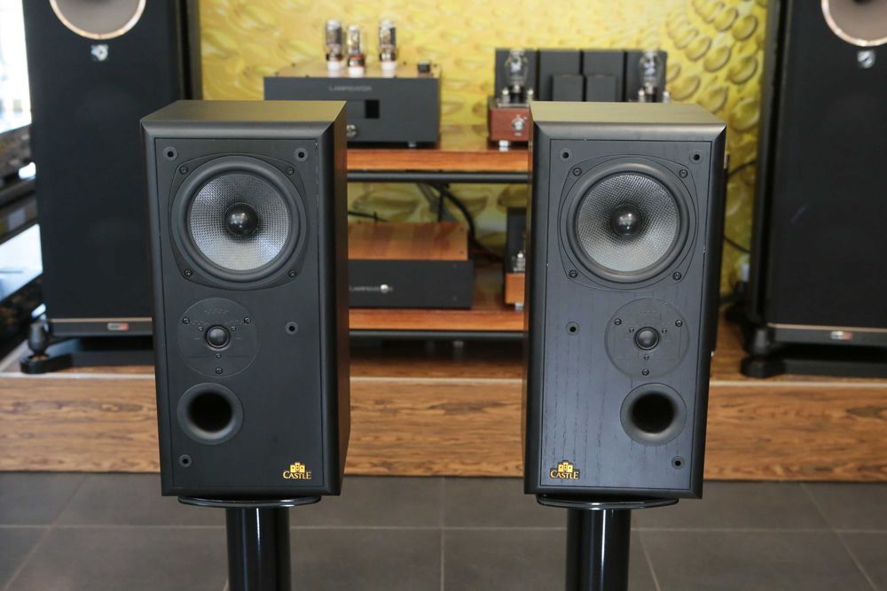 Castle Warwick 3 głośniki podstawkowe