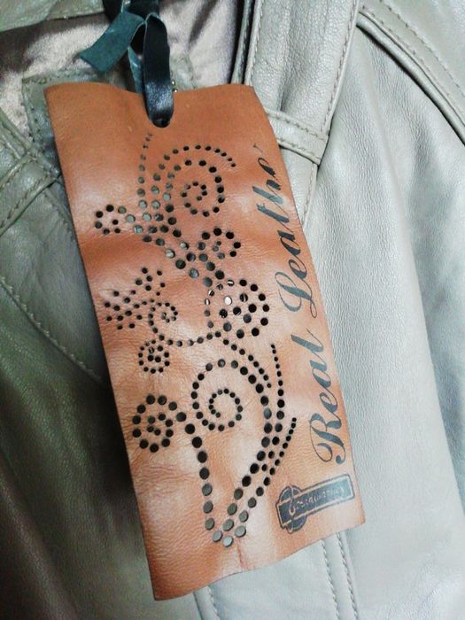 Casaco pele genuína (stradivarius)