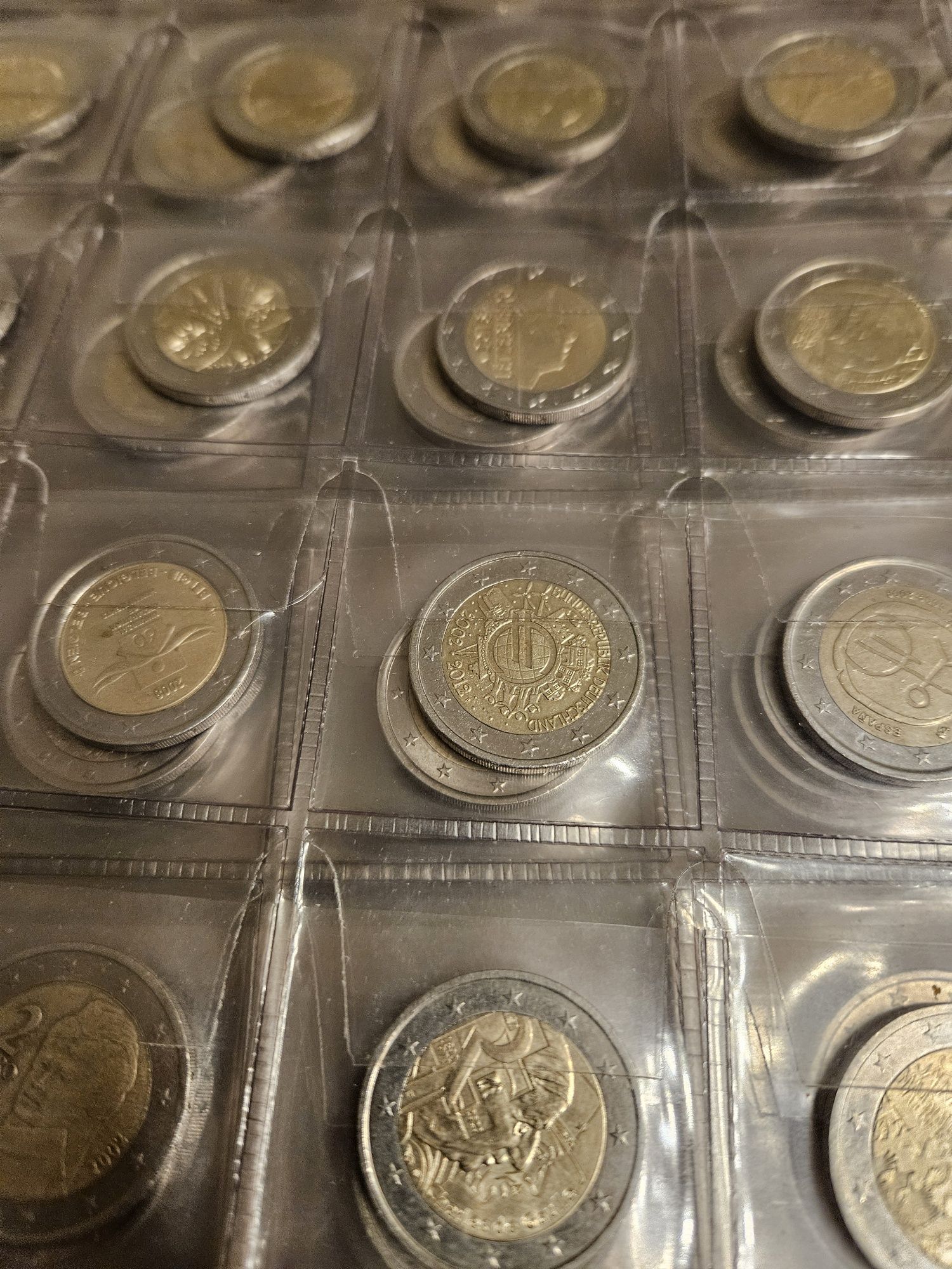 Lote de moedas de 2€ comemorativas circuladas