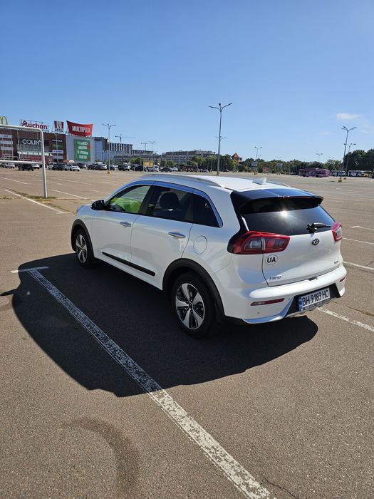 Продам авто Киа Ниро