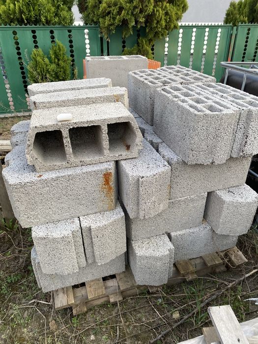Pozostalosci po budowie
