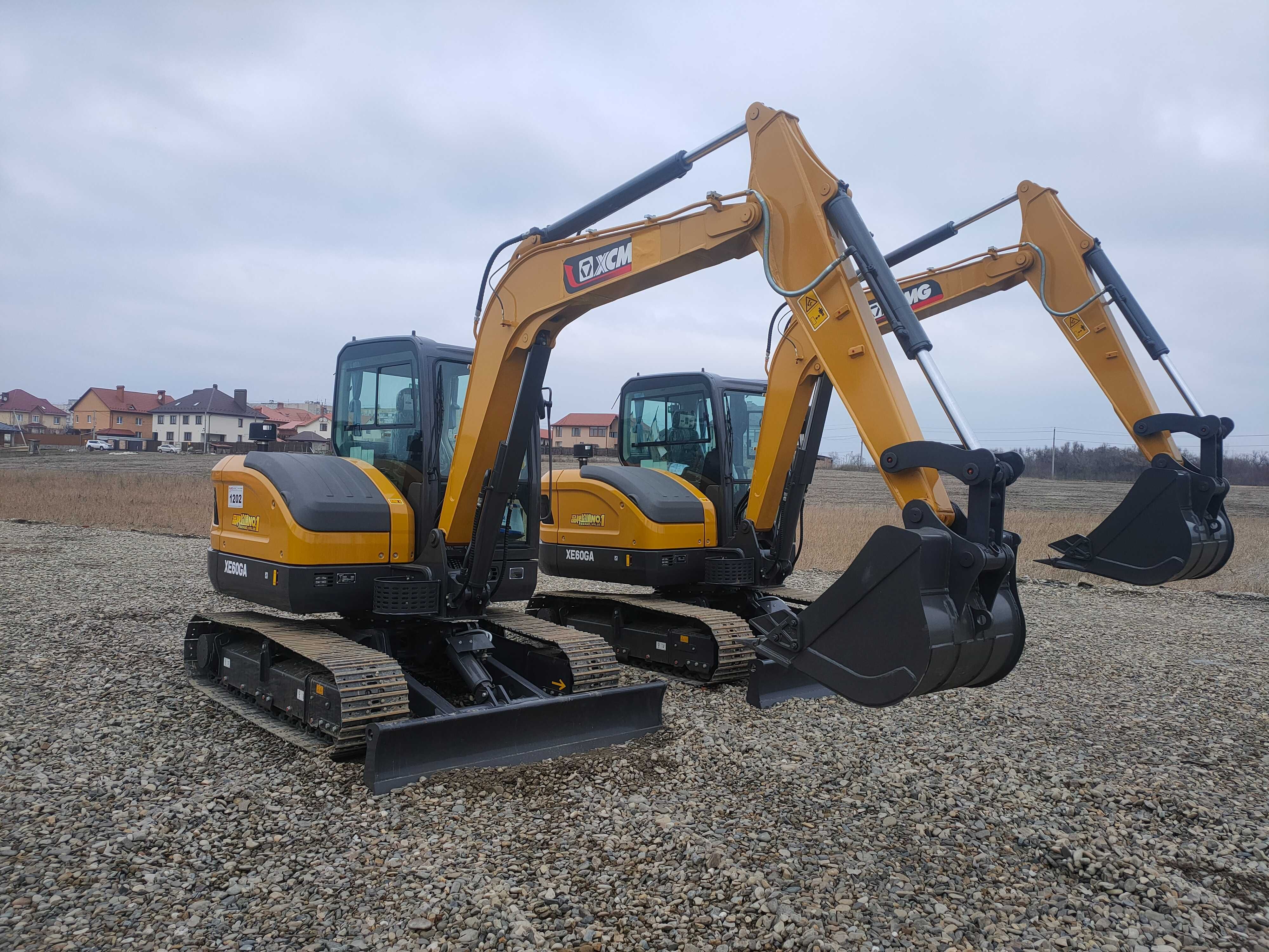 міні-екскаватор XCMG XE60GA