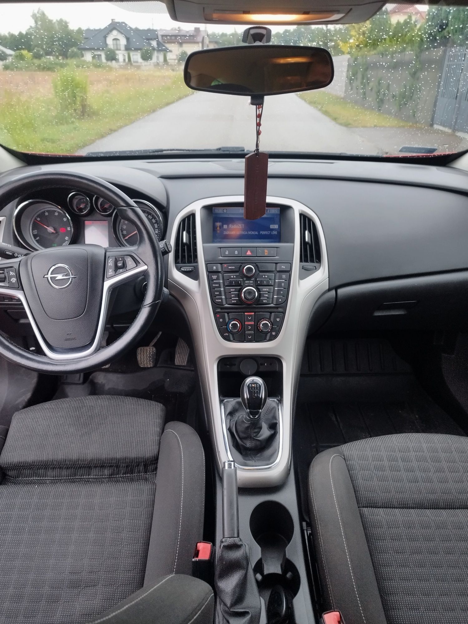 Opel Astra GTC 1.7