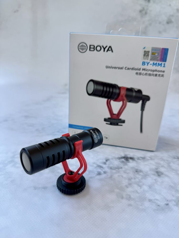 Microfone Universal Compacto COMO NOVO, COM CAIXA - BOYA BY-MM1