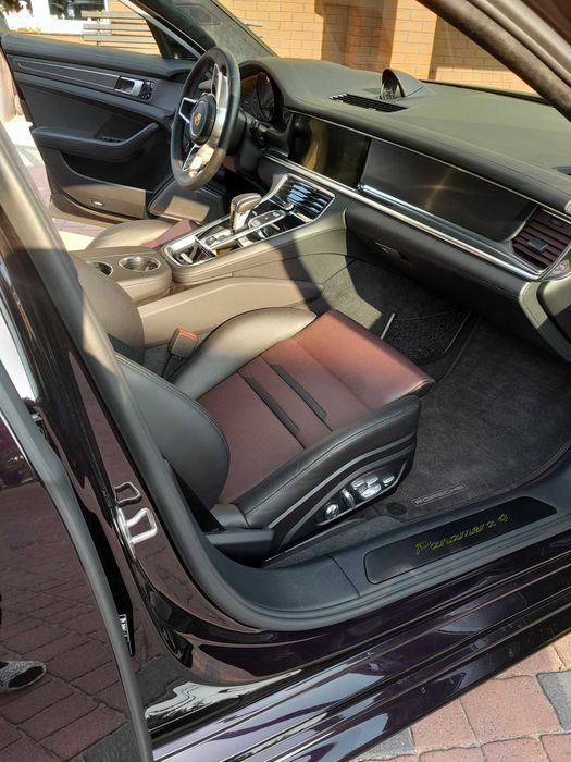 Porshe Panamera 4 E-Hybrid