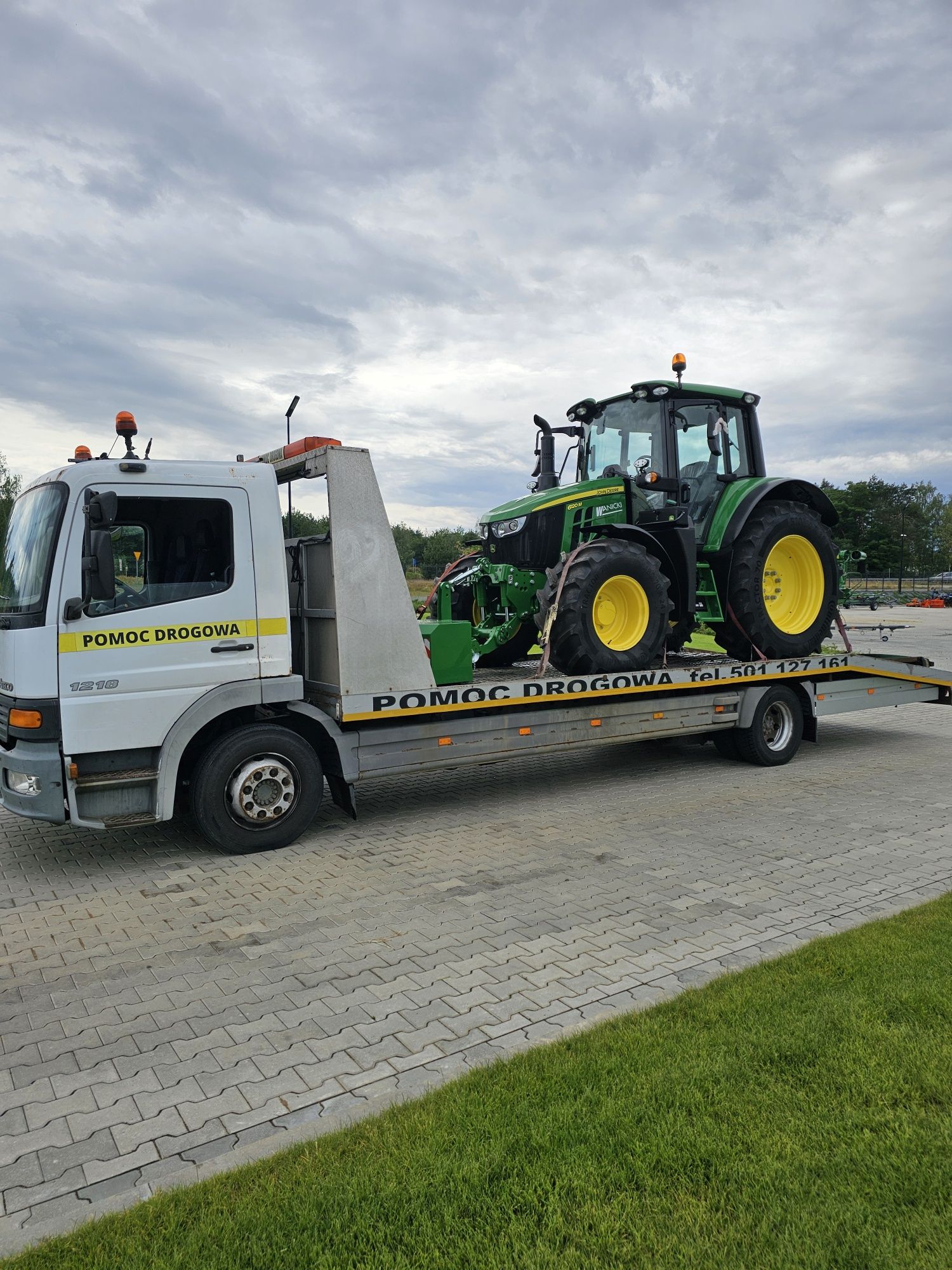 Mercedes Atego 1218 Pomoc Drogowa Laweta