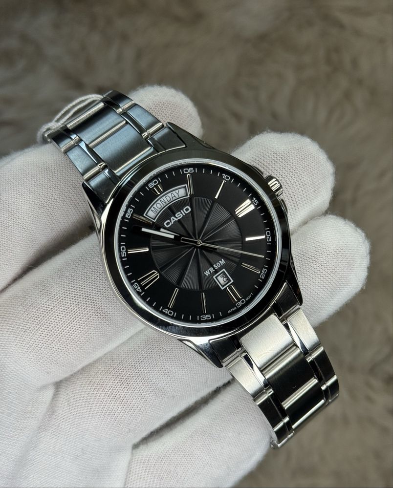 Чоловічий годинник Casio MTP-1381D-1A ОРИГІНАЛ мужские часы оригинал